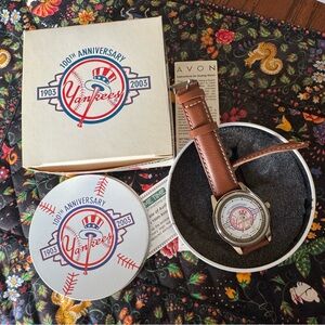 New York Yankees Watch 100 Years Anniversary Avon Tin Box 2003 Not Running